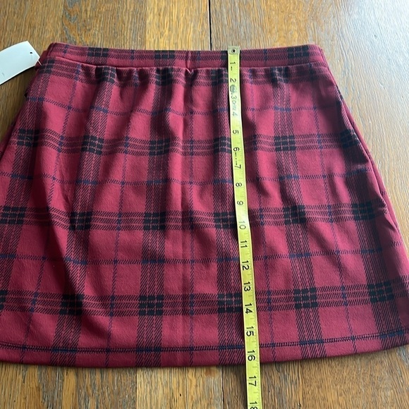 NWT Kohls SO Junior Plaid Wrap Skirt with Tabs on Side Size L Unlined Red Black - Picture 9 of 12